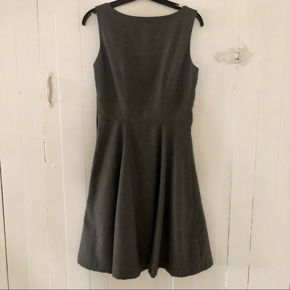 H&M gray fully lined dress 6 sleeveless - Picture 3 of 4